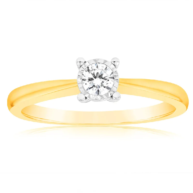 Pear - Shaped Women's Diamond Rings in Yellow Gold with a Single - Diamond Pendant LookLuminesce Lab Grown Diamond Engagement Ring in 9ct Yellow Gold