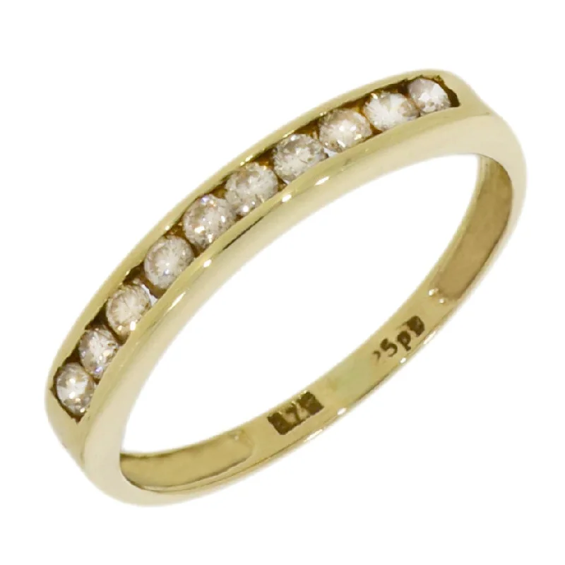 Cluster - Style Women's Diamond Rings with Multiple Small Diamonds Arranged in a Stunning PatternPre Owned 9ct Yellow Gold 0.25ct Diamond Half Eternity Ring