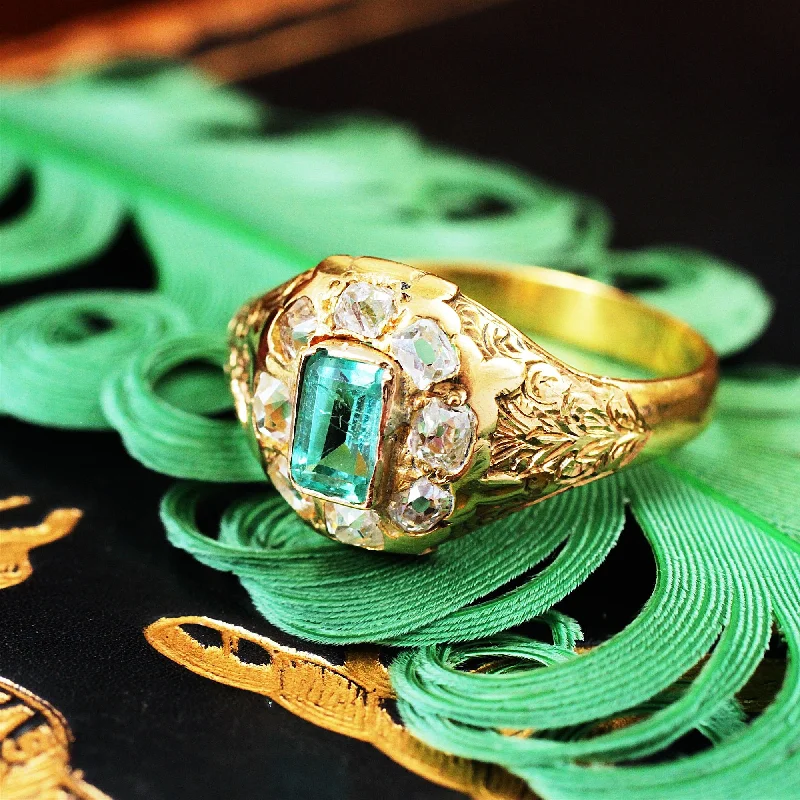 Interlocking Band Women's Rings in White Gold for a Modern DesignAn Exquisite Early Victorian Emerald & Diamond Ring