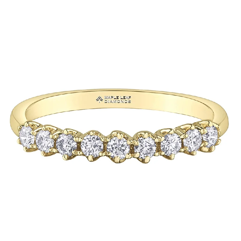 Vintage - Style Women's Diamond Rings with Floral - Engraved Bands and Multiple Diamond AccentsClassic Canadian Diamond Wedding Band