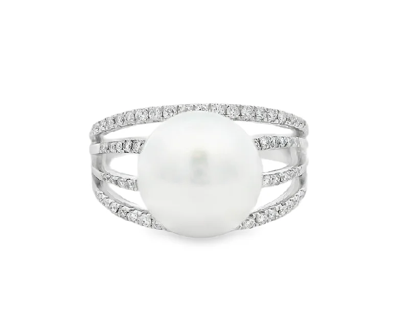 Fashion Rings with Initial Charms in Silver - Plated Metal for a Custom Accessory18K White Gold South Sea Pearl Ring