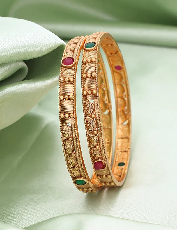 Bangle Bracelets with LED Lights for a Glowing and Trendy AccessoryDesigner Matt Stone Bangles ZBGL11093