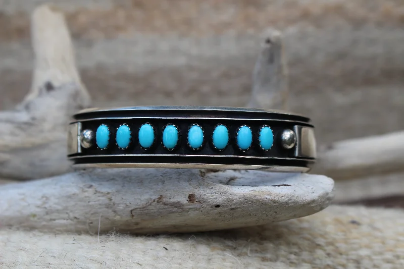 Wooden Women's Cuff Bracelets with Carved Motifs for a Natural and Artistic LookTurquoise Lightning Bracelet