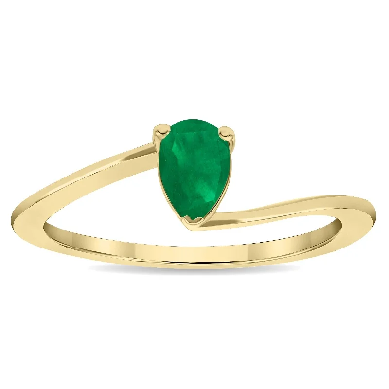 Agate Gemstone Rings in Sterling Silver with a Mosaic - Inspired Inlay for a Bohemian StyleWomen's Solitaire Pear Shaped Emerald Wave Ring in 10K Yellow Gold