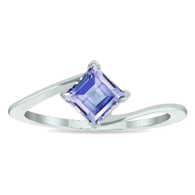 Turquoise Gemstone Rings in 925 Silver with a Southwestern - Inspired Design for a Rustic CharmWomen's Solitaire Tanzanite Wave Ring in 10K White Gold